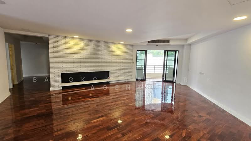 Cosmo Villa, Bangkok, 33 ซอยสุขุมวิท 12 ถนนสุขุมวิท แขวง/เขตคลองเตย กทม., Khlong Toei, Bangkok, 3 Bedrooms, 250 sqm, Condo For Rent, by BANGKOK PROPERTY AGENTS, 500457743 - DDproperty.com