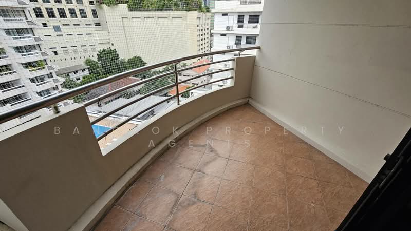 Cosmo Villa, Bangkok, 33 ซอยสุขุมวิท 12 ถนนสุขุมวิท แขวง/เขตคลองเตย กทม., Khlong Toei, Bangkok, 3 Bedrooms, 250 sqm, Condo For Rent, by BANGKOK PROPERTY AGENTS, 500457743 - DDproperty.com