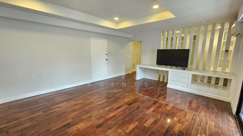 Cosmo Villa, Bangkok, 33 ซอยสุขุมวิท 12 ถนนสุขุมวิท แขวง/เขตคลองเตย กทม., Khlong Toei, Bangkok, 3 Bedrooms, 250 sqm, Condo For Rent, by BANGKOK PROPERTY AGENTS, 500457743 - DDproperty.com