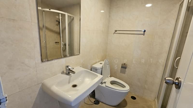 Cosmo Villa, Bangkok, 33 ซอยสุขุมวิท 12 ถนนสุขุมวิท แขวง/เขตคลองเตย กทม., Khlong Toei, Bangkok, 3 Bedrooms, 250 sqm, Condo For Rent, by BANGKOK PROPERTY AGENTS, 500457743 - DDproperty.com