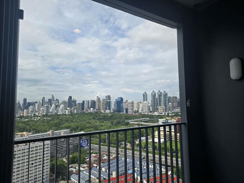 THE CROWN Residences, Bangkok, Rama 4 Road, Thung Maha Mek, Sathon, Bangkok, 1 Bedroom, 40 sqm, Condo For Rent, by อารยา ติรพฤทธิ์, 500457766 - DDproperty.com