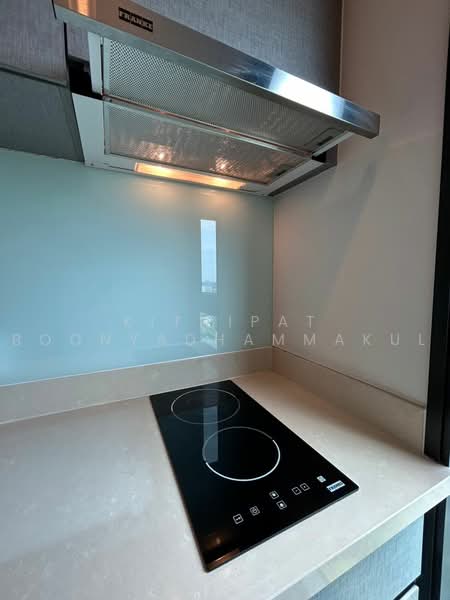 Rhythm Sukhumvit 36-38, Bangkok, 55 Soi Sukhumvit 36, Sukhumvit Road, Phra Kanong, Khlong Toei, Bangkok, 1 Bedroom, 34 sqm, Condo For Rent, by Kitnipat Boonyadhammakul, 500457772 - DDproperty.com