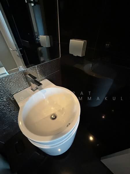 Rhythm Sukhumvit 36-38, Bangkok, 55 Soi Sukhumvit 36, Sukhumvit Road, Phra Kanong, Khlong Toei, Bangkok, 1 Bedroom, 34 sqm, Condo For Rent, by Kitnipat Boonyadhammakul, 500457772 - DDproperty.com