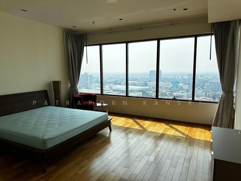 The Emporio Place, Bangkok, 93 Soi Sukhumvit 24, Sukhumvit Road, Khong Tan, Khlong Toei, Bangkok, 3 Bedrooms, 161 sqm, Condo For Sale, by Patraporn Kansri, 500457789 - DDproperty.com