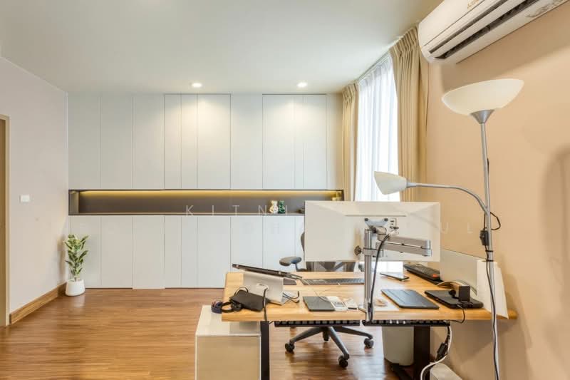 Plume Watcharaphon-Ekkamai, Bangkok, Soi Sukhaphiban 10, Sukhaphiban 5 Road, Tha Rang, Bang Khen, Bangkok, 3 Bedrooms, 170 sqm, Townhouse For Rent, by Kitnipat Boonyadhammakul, 500457794 - DDproperty.com