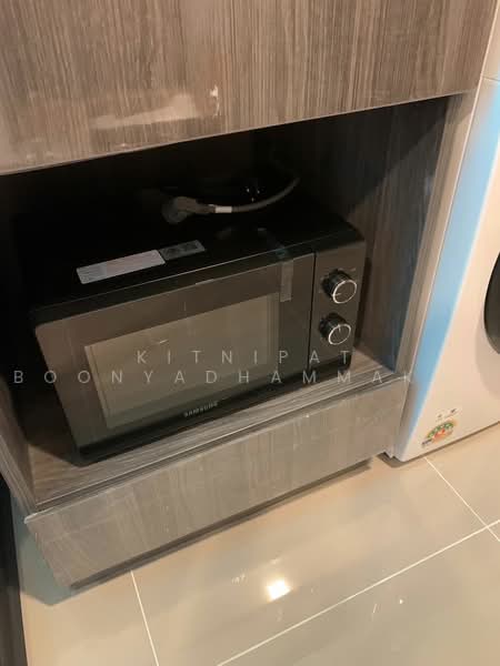 Life Phahon-Ladprao, Bangkok, 996 Phahonyothin Road, Jom Phon, Chatuchak, Bangkok, 1 Bedroom, 35 sqm, Condo For Rent, by Kitnipat Boonyadhammakul, 500457803 - DDproperty.com