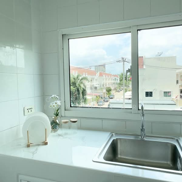 Metro Park Sathorn, Bangkok, Kanlapaphruek Road, Bang Wa, Phasi Charoen, Bangkok, 1 Bedroom, 41 sqm, Condo For Sale, by Poonyaporn Veerabulyarit, 500457813 - DDproperty.com