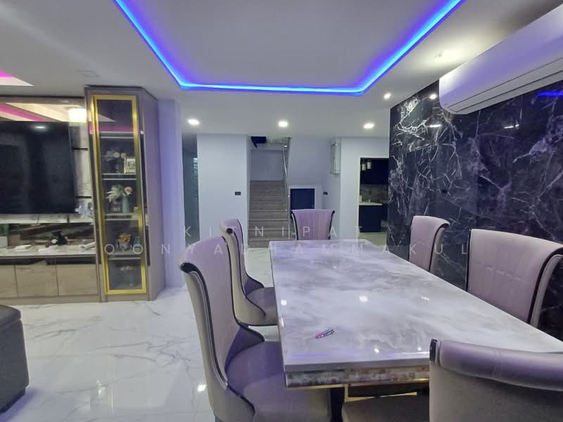 4-BR House, Bangkok, Dok Mai, Prawet, Bangkok, 4 Bedrooms, 382 sqm, Single Detached House For Rent, by Kitnipat Boonyadhammakul, 500457824 - DDproperty.com
