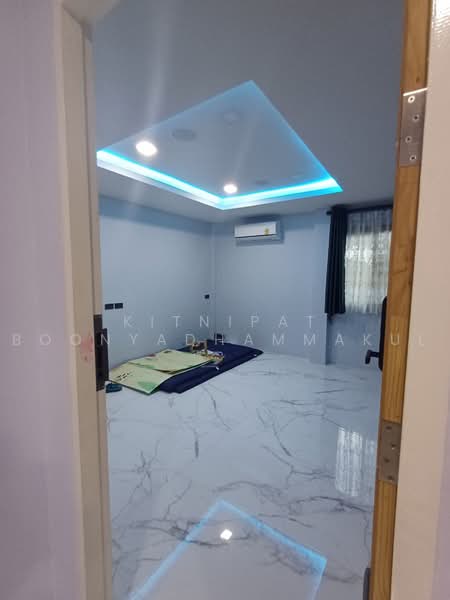 4-BR House, Bangkok, Dok Mai, Prawet, Bangkok, 4 Bedrooms, 382 sqm, Single Detached House For Rent, by Kitnipat Boonyadhammakul, 500457824 - DDproperty.com