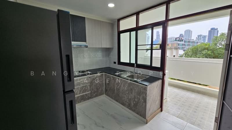 Tongtip Mansion, Bangkok, Soi Sukhumvit 47, Khlong Tan Nua, Watthana, Bangkok, 3 Bedrooms, 251 sqm, Condo For Rent, by BANGKOK PROPERTY AGENTS, 500457873 - DDproperty.com