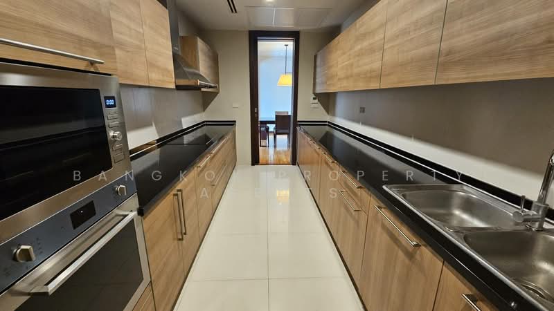 Vasu The Residence, Bangkok, Soi Sukhumvit 55, Khlong Tan Nua, Watthana, Bangkok, 3 Bedrooms, 245 sqm, Condo For Rent, by BANGKOK PROPERTY AGENTS, 500457900 - DDproperty.com