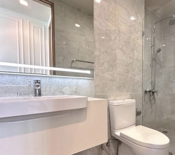 Noble Around Sukhumvit 33, Bangkok, 17 Soi Sukhumvit 33, Khlong Tan Nua, Watthana, Bangkok, 2 Bedrooms, 55 sqm, Condo For Rent, by Pornpan Chantharakasemchai, 500457905 - DDproperty.com