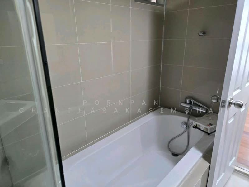 Belle Grand Rama 9, Bangkok, 131 Rama 9 Road, Huai Khwang, Bangkok, 3 Bedrooms, 105 sqm, Condo For Rent, by Pornpan Chantharakasemchai, 500457912 - DDproperty.com