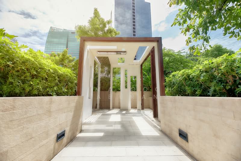 The Bangkok Sathorn : เดอะ แบงค็อก สาทร, กรุงเทพ, 111 ถนนสาทรใต้, ยานนาวา, สาทร, กรุงเทพ, 68 ตร.ม., คอนโด ให้เช่า, โดย Khemasooch Chiraburanan, 500457957 - DDproperty.com