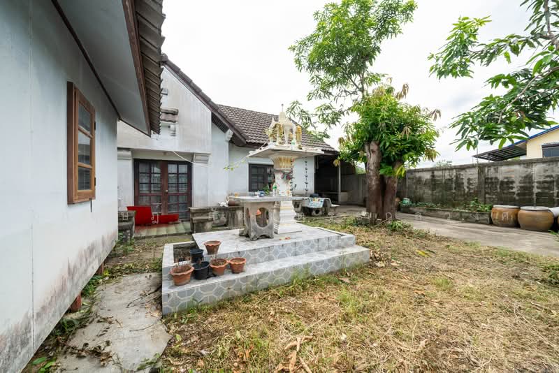 ที่ดินพร้อมบ้าน ซอยทวีวัฒนา 25 แยก 17-4, Bangkok, ทวีวัฒนา 25, Thawi Watthana, Bangkok, 3 Bedrooms, 56 sqm, Single Detached House For Sale, by อุกฤษฎ์ สัตย์ตระกูลวงศ์, 500457987 - DDproperty.com