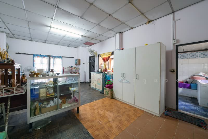 ที่ดินพร้อมบ้าน ซอยทวีวัฒนา 25 แยก 17-4, Bangkok, ทวีวัฒนา 25, Thawi Watthana, Bangkok, 3 Bedrooms, 56 sqm, Single Detached House For Sale, by อุกฤษฎ์ สัตย์ตระกูลวงศ์, 500457987 - DDproperty.com