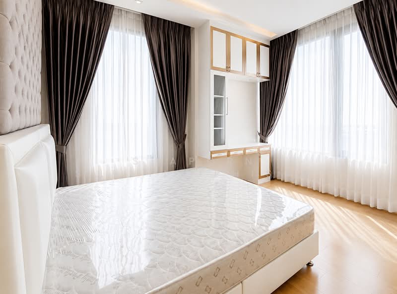 Equinox Phahol Vibha, Bangkok, 345 Paholyothin Road, Jom Phon, Chatuchak, Bangkok, 2 Bedrooms, 65 sqm, Condo For Rent, by Shaporn Supvilaiphisan, 500457996 - DDproperty.com