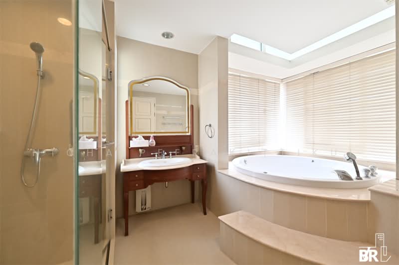 The Bangkok Sukhumvit 43, Bangkok, Soi Sukhumvit 43, Khlong Tan Nua, Watthana, Bangkok, 2 Bedrooms, 115 sqm, Condo For Rent, by Nicha Peerakittikul, 500458055 - DDproperty.com