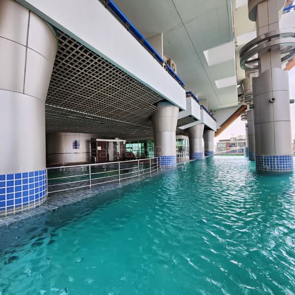 St Louis Grand Terrace, Bangkok, Soi Sathon 11 S Sathon Rd, Yan Nawa, Sathon, Bangkok, 1 Bedroom, 48 sqm, Condo For Rent, by ธนภัทร ไทยจินดา, 500458103 - DDproperty.com