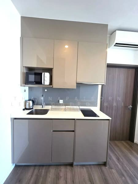 Whizdom Essence, Bangkok, 5 Piyabutr 1 Alley, Bang Chak, Phra Khanong, Bangkok, 1 Bedroom, 34 sqm, Condo For Rent, by Thannapatsorn Leelacherdchai, 500458124 - DDproperty.com