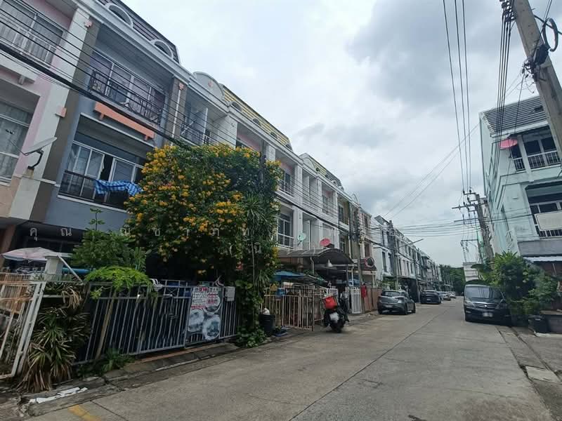 ทรัพย์หมื่นแสน นวลจันทร์ ซอยนวมินทร์163, Bangkok, ถนนรามคำแหง, Nuan Chan, Bueng Kum, Bangkok, 4 Bedrooms, 150 sqm, Townhouse For Sale, by คุณ ณิชาภัทร พลอยแดง (นิว), 500458156 - DDproperty.com