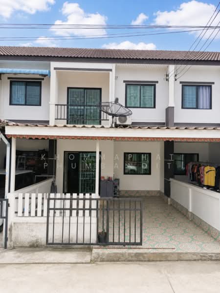 Two-story townhouse for sale in Panaview 5 Village, Samnak Bok, Chonburi, near Amata Industrial Esta, Chon Buri (Pattaya), Sanak Bok, Muang Chon Buri, Chon Buri (Pattaya), 3 Bedrooms, 110 sqm, Townhouse For Sale, by Khommaphat Phumbandit, 500458173 - DDproperty.com