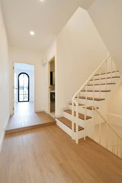 4-BR Townhouse, Bangkok, Din Daeng, Bangkok, 4 Bedrooms, 220 sqm, Townhouse For Sale, by Pemika Aukkaraleekul, 500458178 - DDproperty.com