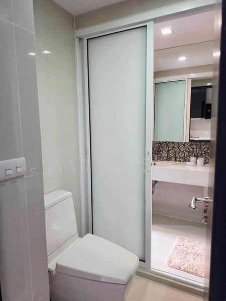 Rhythm Sukhumvit 44/1, Bangkok, Sukhumvit Road, Phra Kanong, Khlong Toei, Bangkok, 1 Bedroom, 35 sqm, Condo For Rent, by Khemasooch Chiraburanan, 500458187 - DDproperty.com
