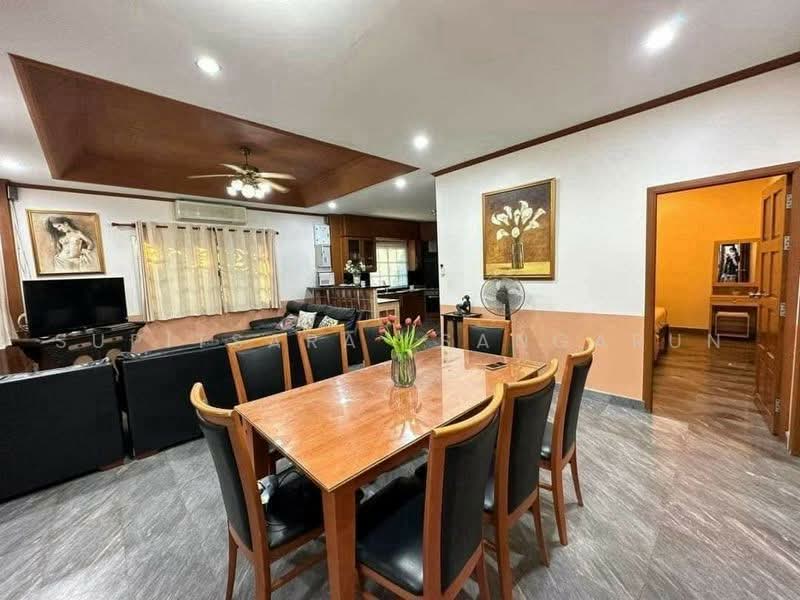 undefined, Chon Buri (Pattaya), Nong Pru, Bang Lamung (Pattaya), Chon Buri (Pattaya), 5 Bedrooms, 280 sqm, Villa For Sale, by Supitsara Sangarun, 500458189 - DDproperty.com