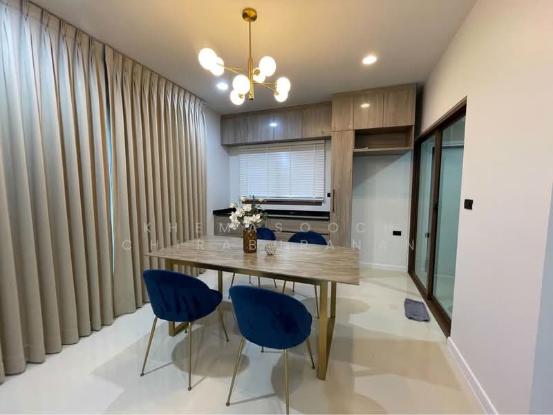 Burasiri Krungthep Kreetha, Bangkok, 95 Soi Pracha Ruam Chai, Hua Mak, Bang Kapi, Bangkok, 4 Bedrooms, 196 sqm, Single Detached House For Rent, by Khemasooch Chiraburanan, 500458252 - DDproperty.com