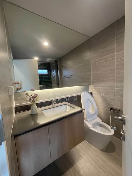 Burasiri Krungthep Kreetha, Bangkok, 95 Soi Pracha Ruam Chai, Hua Mak, Bang Kapi, Bangkok, 4 Bedrooms, 196 sqm, Single Detached House For Rent, by Khemasooch Chiraburanan, 500458252 - DDproperty.com