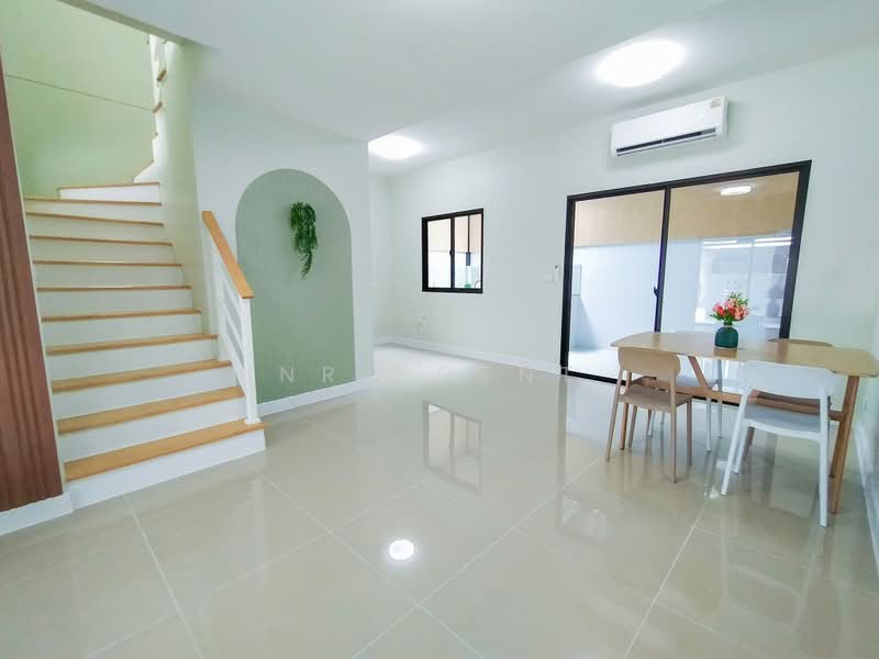 The Connect Onnut-Wongwann, Bangkok, Kanchanaphisek Rd, Dok Mai, Prawet, Bangkok, 3 Bedrooms, 101 sqm, Townhouse For Sale, by NR AGENT, 500458294 - DDproperty.com