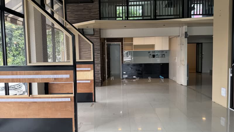 ฟิฟธ์ เอเวนิว มีโชค, Chiang Mai, Nong Chom, San Sai, Chiang Mai, , 180 sqm, Shophouse For Rent, by สุภัคค์ เศรษฐบุตร, 500458304 - DDproperty.com