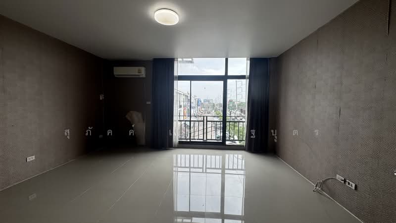 ฟิฟธ์ เอเวนิว มีโชค, Chiang Mai, Nong Chom, San Sai, Chiang Mai, , 180 sqm, Shophouse For Rent, by สุภัคค์ เศรษฐบุตร, 500458304 - DDproperty.com