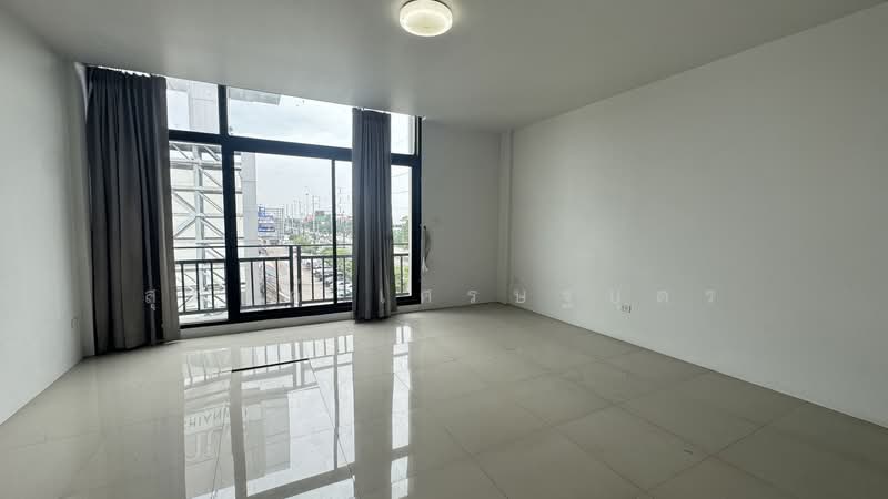 ฟิฟธ์ เอเวนิว มีโชค, Chiang Mai, Nong Chom, San Sai, Chiang Mai, , 180 sqm, Shophouse For Rent, by สุภัคค์ เศรษฐบุตร, 500458304 - DDproperty.com