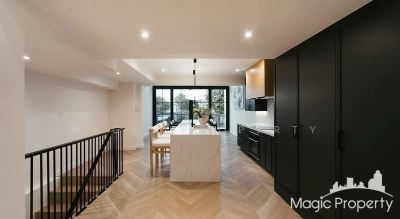 Regent 71 Place, Bangkok, Phra Kanong Nua, Watthana, Bangkok, 5 Bedrooms, 350 sqm, Townhouse For Rent, by Magic Property, 500458322 - DDproperty.com
