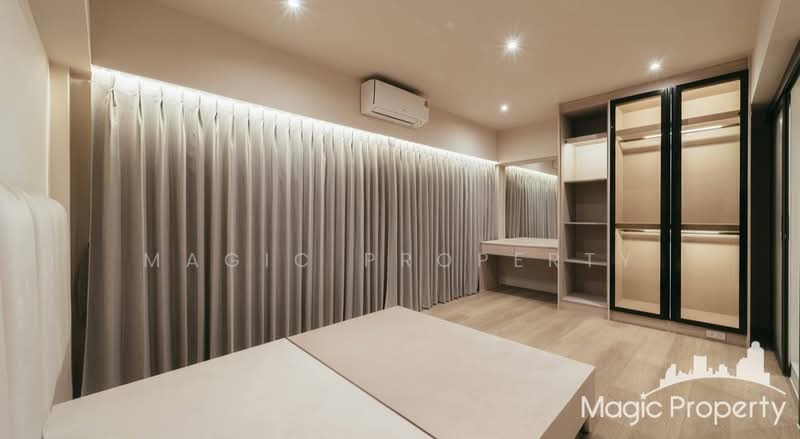 Regent 71 Place, Bangkok, Phra Kanong Nua, Watthana, Bangkok, 5 Bedrooms, 350 sqm, Townhouse For Rent, by Magic Property, 500458322 - DDproperty.com