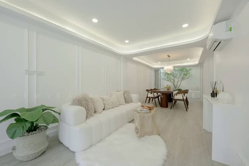 Khlong Tan Niwet Village, Bangkok, Khlong Tan Nuea, Watthana, Khlong Tan Nua, Watthana, Bangkok, 4 Bedrooms, 250 sqm, Single Detached House For Sale, by Pemika Aukkaraleekul, 500458327 - DDproperty.com