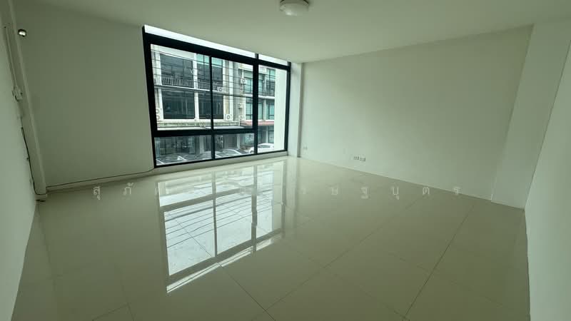 ฟิฟธ์ เอเวนิว มีโชค, Chiang Mai, Nong Chom, San Sai, Chiang Mai, , 96 sqm, Shophouse For Rent, by สุภัคค์ เศรษฐบุตร, 500458339 - DDproperty.com