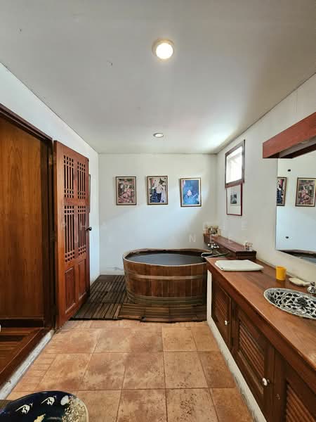 undefined, Bangkok, Bang Prom, Taling Chan, Bangkok, 4 Bedrooms, 450 sqm, Single Detached House For Sale, by Phakawadee Jiramanee, 500458384 - DDproperty.com