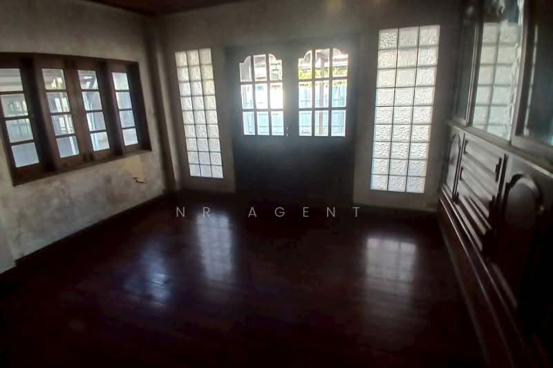บ้านเดี่ยว พร้อมที่ดิน ถนนเลียบวารี, Bangkok, Khok Faed, Nong Chok, Bangkok, 1 Bedroom, 279 sqm, Single Detached House For Sale, by NR AGENT, 500458396 - DDproperty.com