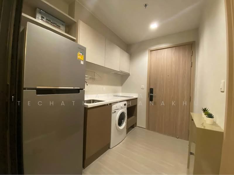 Life Sathorn Sierra, Bangkok, Ratchaphruek Rd, Talat Plu, Thon Buri, Bangkok, 1 Bedroom, 36 sqm, Condo For Rent, by Natasa Techathonthanakhun, 500458412 - DDproperty.com