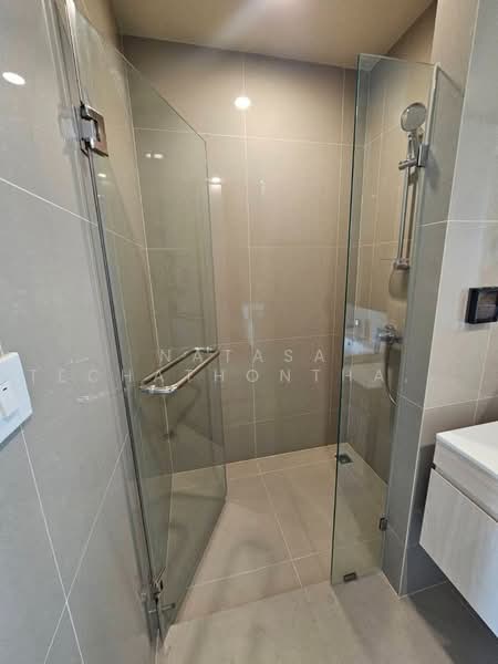 Noble Recole, Bangkok, 77 Soi Sukhumvit 19 Sukhumvit Road, Khlongtoei Nua, Watthana, Bangkok, 2 Bedrooms, 62 sqm, Condo For Rent, by Natasa Techathonthanakhun, 500458447 - DDproperty.com