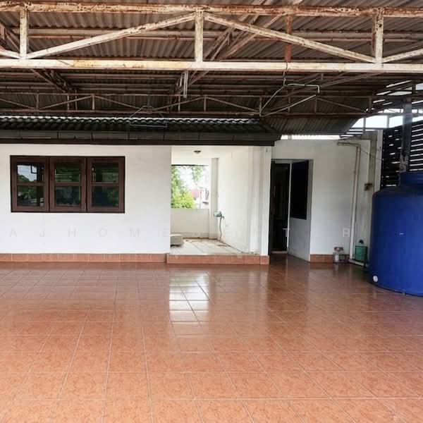Garden Home Village, Pathum Thani, Soi Phahonyothin 60, Khu Khot, Lam Luk Ka, Pathum Thani, 4 Bedrooms, 200 sqm, Townhouse For Sale, by AJHOMECENTER - คุณบู้, 500458460 - DDproperty.com
