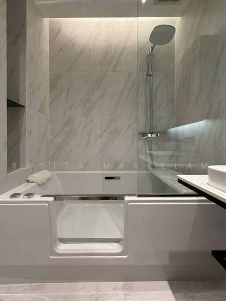 The Room Sukhumvit 38, Bangkok, Soi Sukhumvit 38, Phra Kanong, Khlong Toei, Bangkok, 1 Bedroom, 45 sqm, Condo For Rent, by Rasita Maneelam, 500458470 - DDproperty.com