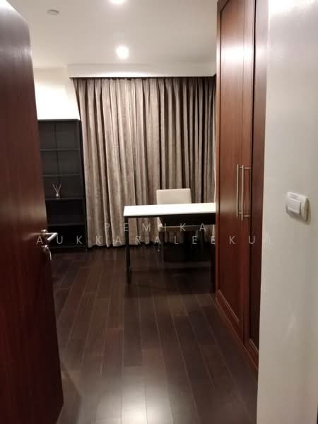 Sathorn Gardens, Bangkok, 39 South Sathorn Road, Thung Maha Mek, Sathon, Bangkok, 2 Bedrooms, 95 sqm, Condo For Sale, by Pemika Aukkaraleekul, 500458478 - DDproperty.com