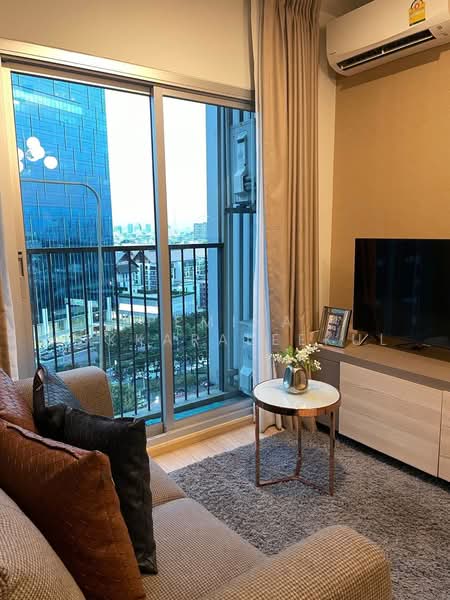 Noble Revolve Ratchada 2, Bangkok, 70 Soi Ratchadaphisek 10, Ratchadaphisek Road, Huai Khwang, Bangkok, 2 Bedrooms, 39 sqm, Condo For Sale, by Pemika Aukkaraleekul, 500458508 - DDproperty.com