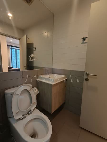 IDEO MOBI Rama 9, Bangkok, 90 Rama 9 Road, Huai Khwang, Bangkok, 2 Bedrooms, 55 sqm, Condo For Rent, by Phakawadee Jiramanee, 500458570 - DDproperty.com