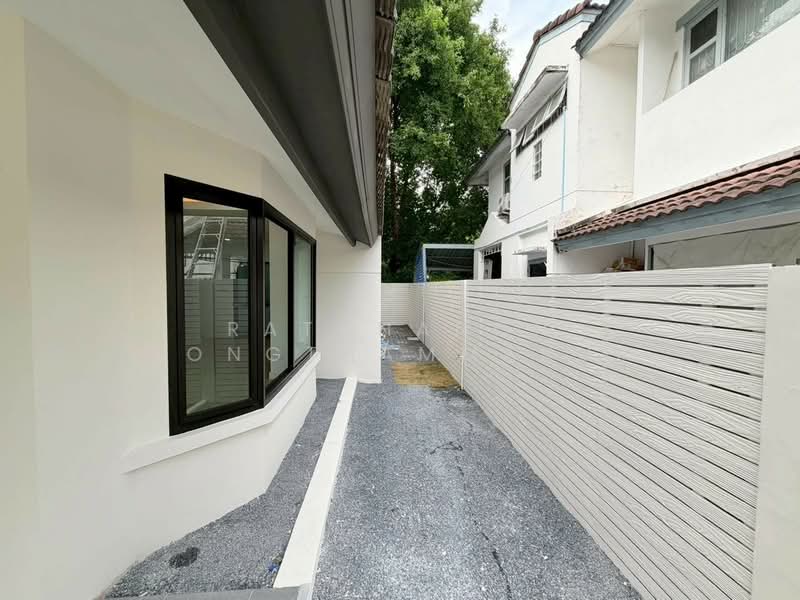 undefined, Bangkok, Sanam Bin, Don Mueang, Bangkok, 3 Bedrooms, 144 sqm, Semi-Detached House (Twin House) For Sale, by Ratchanon Songthammakul, 500458631 - DDproperty.com