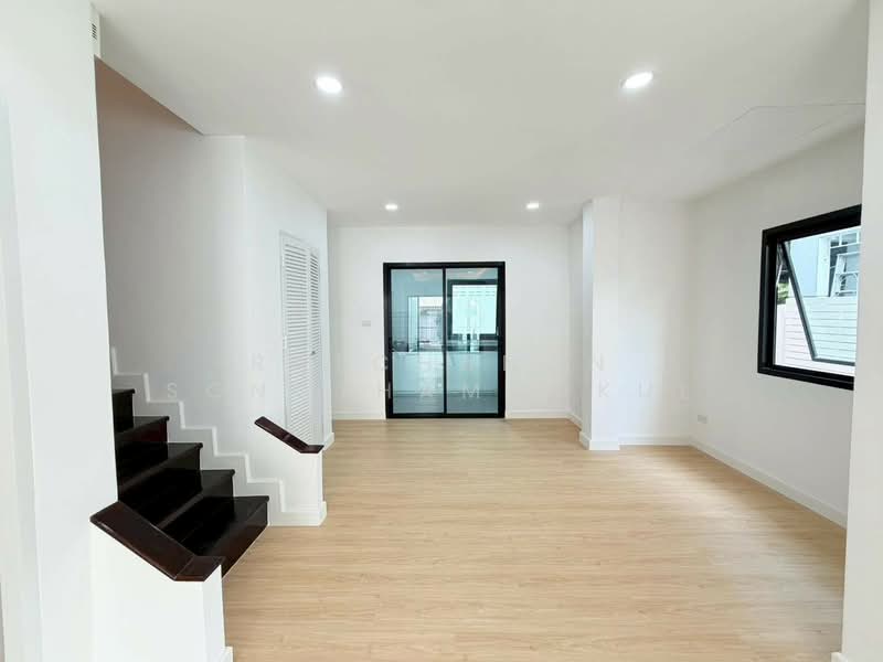 undefined, Bangkok, Sanam Bin, Don Mueang, Bangkok, 3 Bedrooms, 144 sqm, Semi-Detached House (Twin House) For Sale, by Ratchanon Songthammakul, 500458631 - DDproperty.com